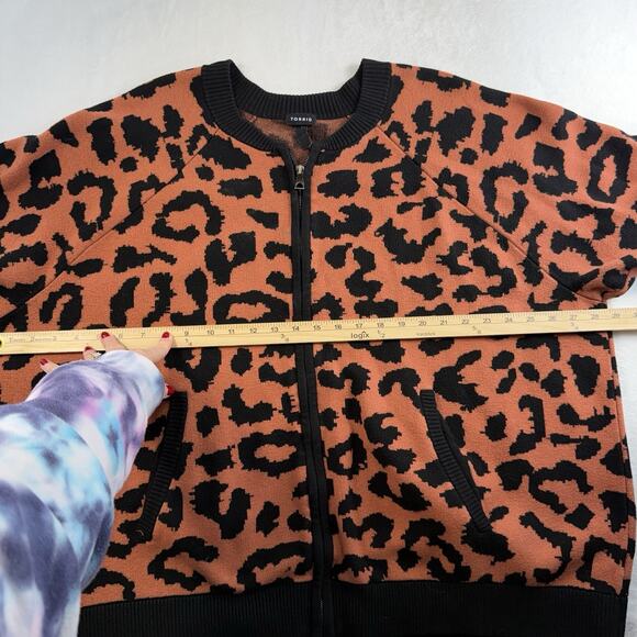 Torrid Plus 4X 4 Cardigan Zip Up Bomber Sweater Leopard Animal Print Heavy Knit - Picture 12 of 15